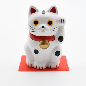 Maneki Neko White color Beckoning Cat Lucky cat for good luck H7.5cm TC-01