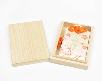 Japanese OMAMORI AMULET CHARM for "Blessed with child treasure" white orange with box from Shirasaki Hachimangu