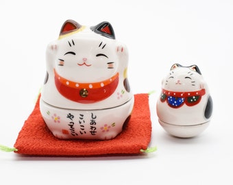 Maneki Neko White color together with White cat inside Beckoning Cat Lucky cat for good luck H7.0cm H4.5cm 7321