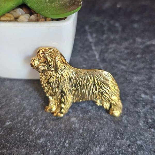 Broche Terre-Neuve Chien Broche plaquée or jaune 24 carats, Terre-Neuve