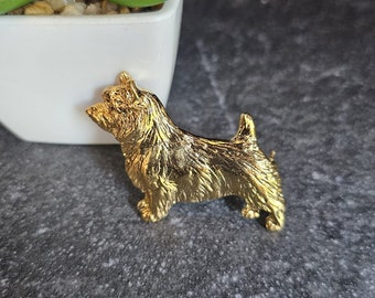 24k Yellow Gold-Plated NORWICH TERRIER BROOCH For Pet Keepsake Gifts Available With Gift Wrapping – Dog Brooch Great For Scarf Or Jacket