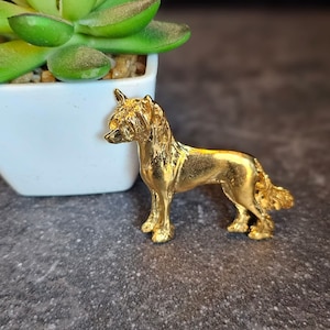 CHINESE KUIPhondenbroche in tinnen 24-karaats geelgouden vergulde hondenbrochespeld voor sjaal of jas-cadeau voor huisdierenliefhebbers