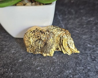 24k Yellow Gold-Plated PEKINGESE BROOCH Perfect For Jacket Or Scarf – Modern Pet Keepsake Dog Breed Broch With Gift Wrapping