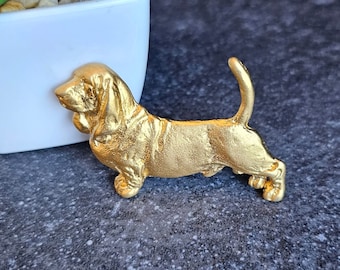 Adorable BASSET HOUND BROOCH Pin Available In Static Or Movement Finishes - Basset Hound Lovers Gifts Gold Plated Pewter Brooch