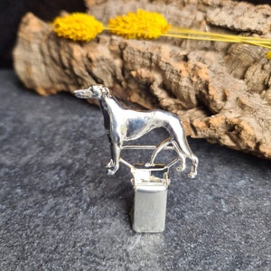 Spanish GREYHOUND NUMBER HOLDER Brooch - Elegant Dog Show Ring Clip - Perfect Gift for Greyhound Lovers – Gift Wrapping Available