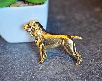 BRACCO ITALIANO Dog BROOCH In 24k Yellow Gold Plated –Italiano Dog Brooch Pin For Jacket,Scarf Or Bag-Gift For Pet Lovers
