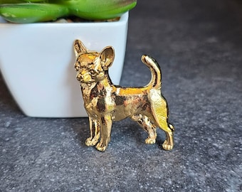 UNIQUE CHIHUAHUA BROOCH Perfect Gift For Dog Enthusiasts – Gold Plated Pewter Chihuahua Charming Brooch Available In Two Finishes