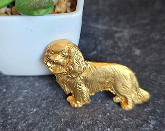 CAVALIER King CHARLES Dog BROOCH Perfect Gift For Cavalier Spaniel Lovers - 24k Gold Plated Pet Keepsake Brooch Great For Jacket Or Scarf