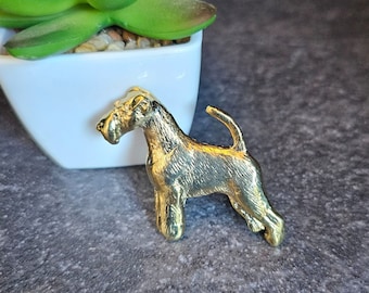 24k Yellow Gold-Plated WELSH TERRIER BROOCH Dog For Jacket Or Scarf – Pewter Dog Keepsake Gifts Brooch Gift For Welsh Terrier Lovers
