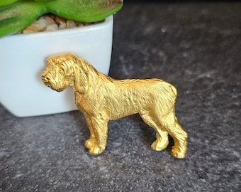 SPINONE ITALIANO Dog BROOCH Made With 24k Gold Plated Pewter -Pet Memorial Jewelry For Dog Lovers- Perfect For Jackets And Scarves