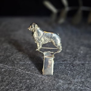 Australian SHEPHERD NUMBER HOLDER Brooch – Dog Show Ring Clip For Exhibitors In 4 Finishes – Gift For Dog Lovers – Gift Wrapping Available