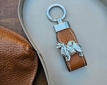 JAPANESE SPITZ KEYCHAINIn 2 Finishes – Silver Plated Dog Breed Keyring With Fax Leather Strap – Ideal Gift For Dog Lovers