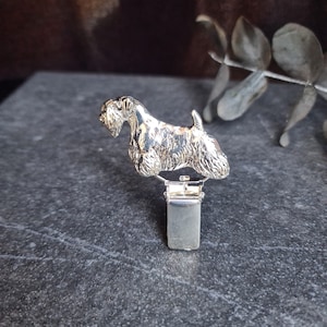SEALYHAM Terrier NUMBER HOLDER Brooch, Gold Plated Dog Show Ring Clip, Pet Memorial Gift For Dog Lovers – Gift Wrapping Available