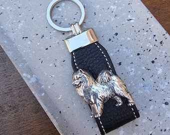 SAMOYED DOG KEYCHAIN - Silver Plated Dog Breed KeyringWith Leather Strap -Ideal Gift For Samoyed Owner Or Enthusiasts