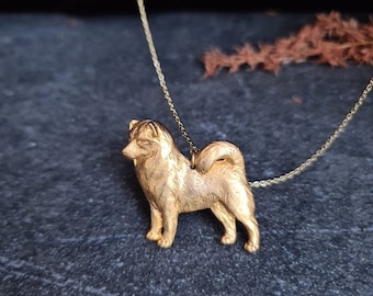 Detailed Realistic Alaskan Malamute Necklace - Handcrafted Dog Lover's Jewelry