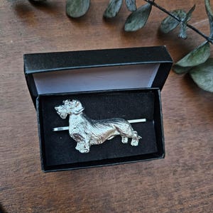 Silver Plated Wire Hair DACHSHUND TIE CLIP – Pewter Dog Tie Bar ForMen -Dog Lover Jewelry -Stylish Tie Accessory For Weddings And Work