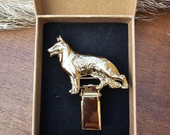 German SHEPHERD NUMBER HOLDER Brooch - Dog Show Ring Clip - Exhibitor Clip For Dog Lovers, Unique Gift For Pet Memorials In Two Finishes