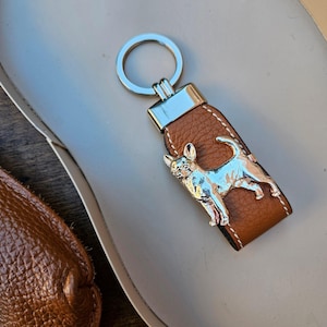 Short hair CHIHUAHUA DOG KEYCHAIN – Silver Plated Dog Breed Keyring - Ideal Gift For Chihuahua Owner Or Enthusiasts – Pet Memorial Keepsake
