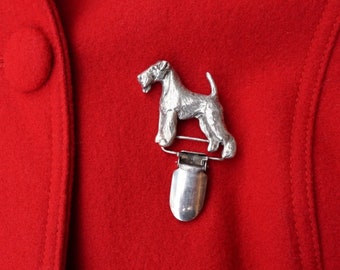 AIREDALE Terrier NUMBER HOLDER - Brooch Or Dog Show Ring Clip Made Of Gold Plated Pewter Ideal For Dog Shows And Pet Memorial Gifts