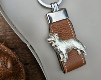 BORDER COLLIE KEYCHAIN– Silver Plated Dog Breed Keyring Made With Pewter - Perfect Pet GiftFor Border Collie Owner Or Enthusiasts