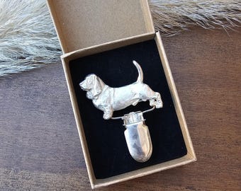 Basset HOUND NUMBER HOLDER Brooch –Unique Dog Show Ring Clip In Two Finishes- Exhibitor Ring For Basset Hound Lover – Dog Show Accessory