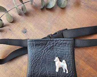 Dog Treat Bag for Dog Shows Akita - Featuring a Labrador Design