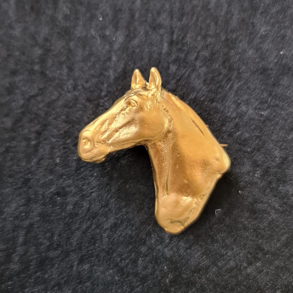 Thoroughbred horse 24k Yellow Gold Plated Brooch, Horse brooch, horse jewelry, equestrian jewelry