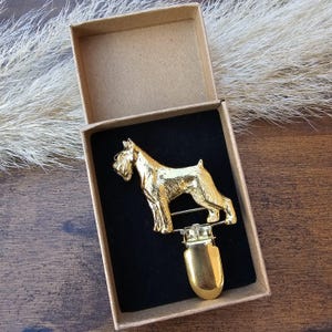 Spilla gigante porta numero SCHNAUZER - Anello con clip per esposizione canina - Gioiello commemorativo per animali domestici - Regalo perfetto per gli appassionati di esposizioni canine in 7 finiture