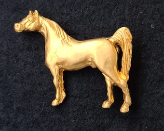 Arabian horse Gold, Gold Horse brooch, horse jewelry, equestrian jewelry, Horse brooch