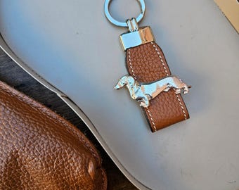 DACHSHUND DOG KEYCHAIN – Silver-Plated Pewter Dog Breed Keyring - Perfect Gift For Dog Lovers And Pet Owners – Gift Wrapping Available