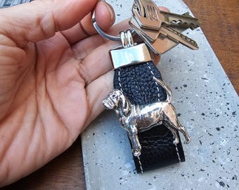 BLOODHOUND DOG KEYCHAIN – Silver-Plated Pewter Dog Keyring - Perfect Gift For Bloodhound Lovers Or Enthusiast With Gift Wrapping Option
