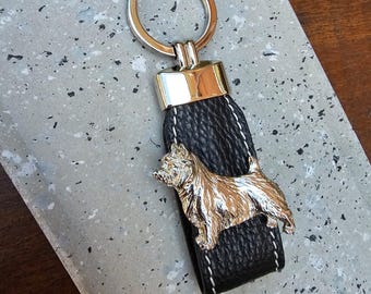NORWICH TERRIER KEYCHAIN – Silver-Plated Dog Breed KeyringWith Faux Leather Strap - Gift For Dog Lovers And Norwich Terrier Owners