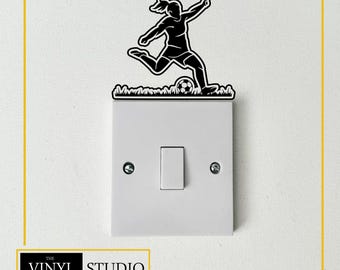Vinilo decorativo para interruptor de luz con diseño de jugador de fútbol / Decoración de pared para habitación juvenil / Acabado mate / Varios colores