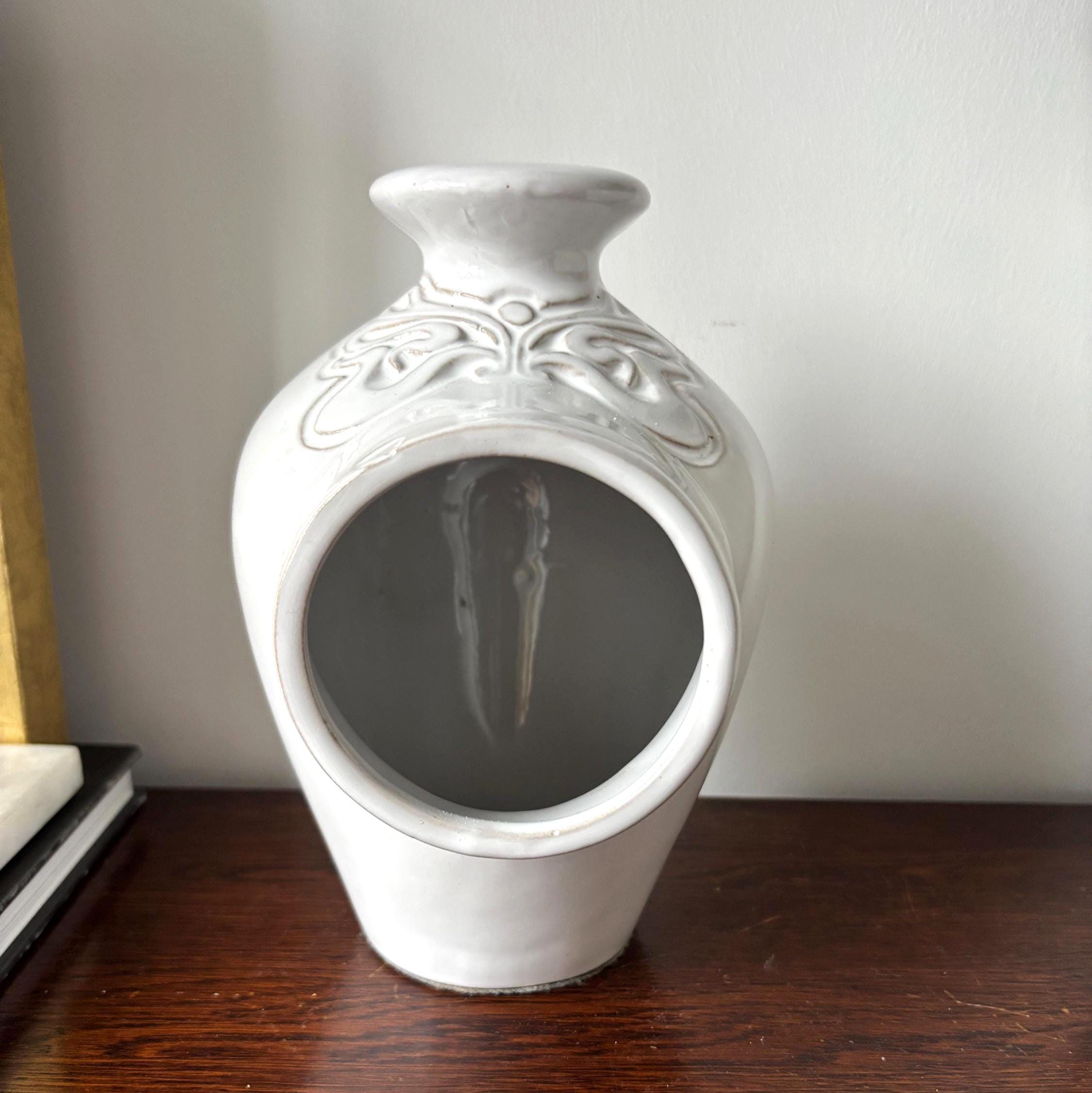 Vintage Shelf Concept White Stoneware Salt Pig Open-Front Kitchen Counter Salt Cellar