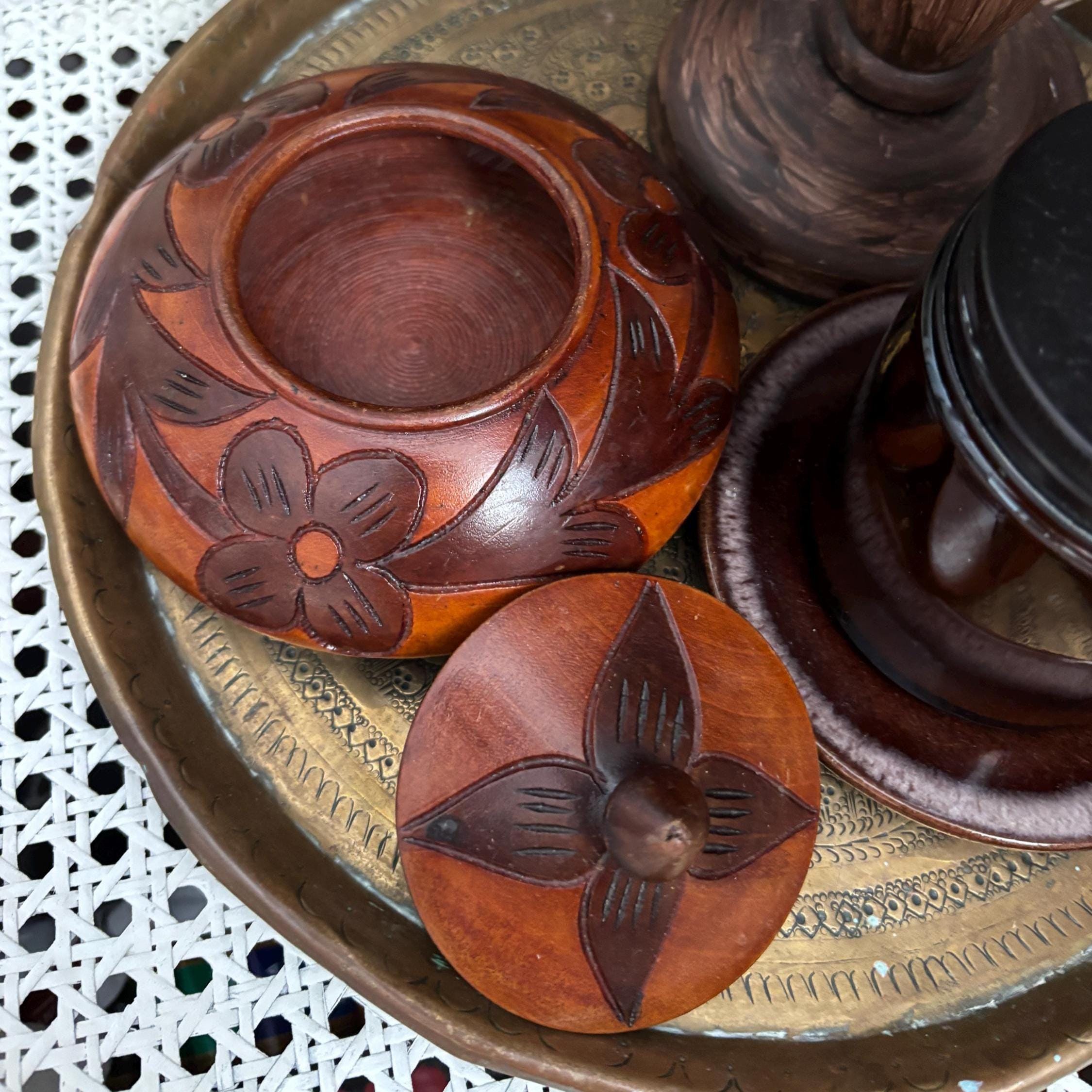 Vintage Hand-Carved Wooden Trinket Pot with Lid | Floral Folk Art | Two-Tone Hardwood