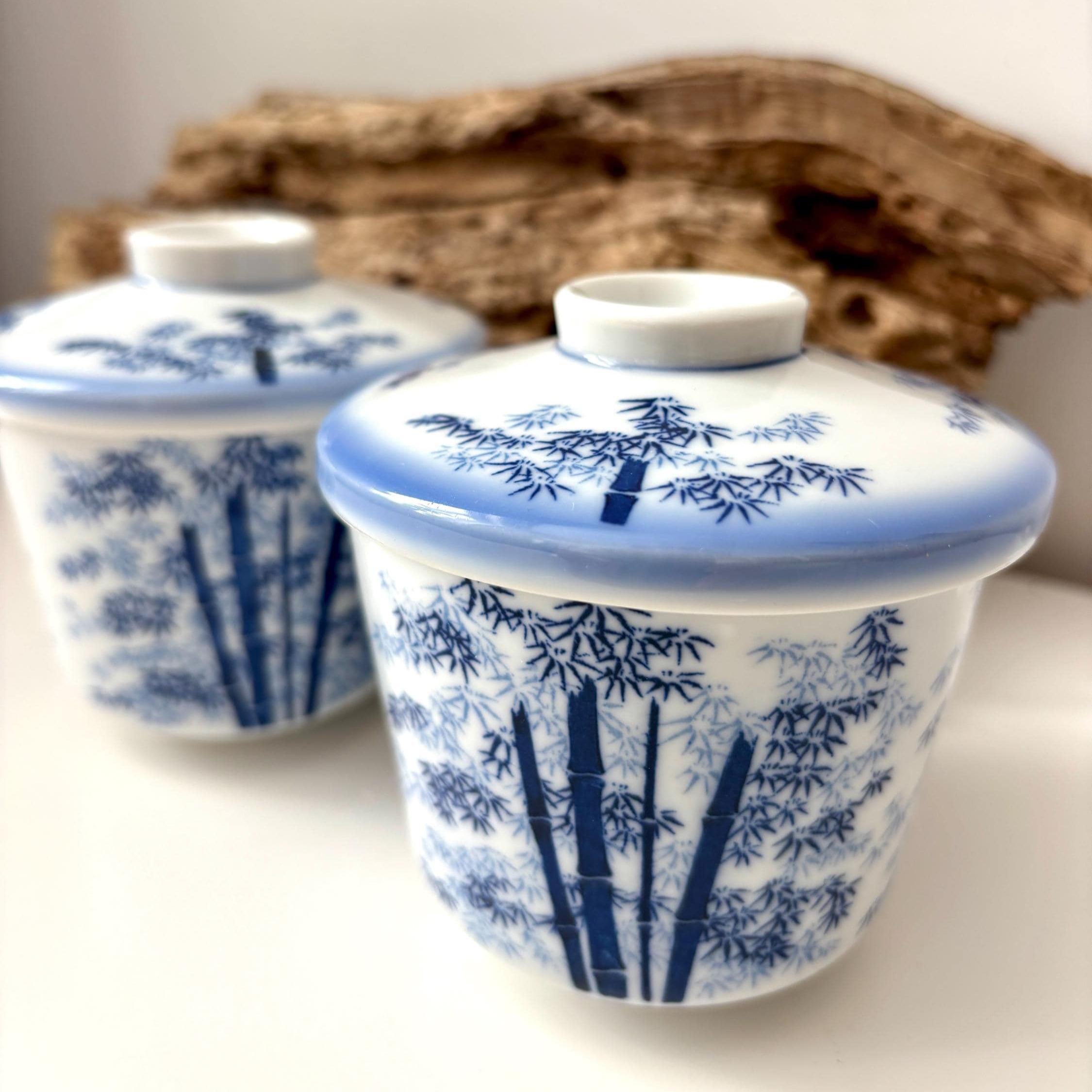 Blue & White Porcelain Tea Cups with Lids: Traditional Gaiwan Style