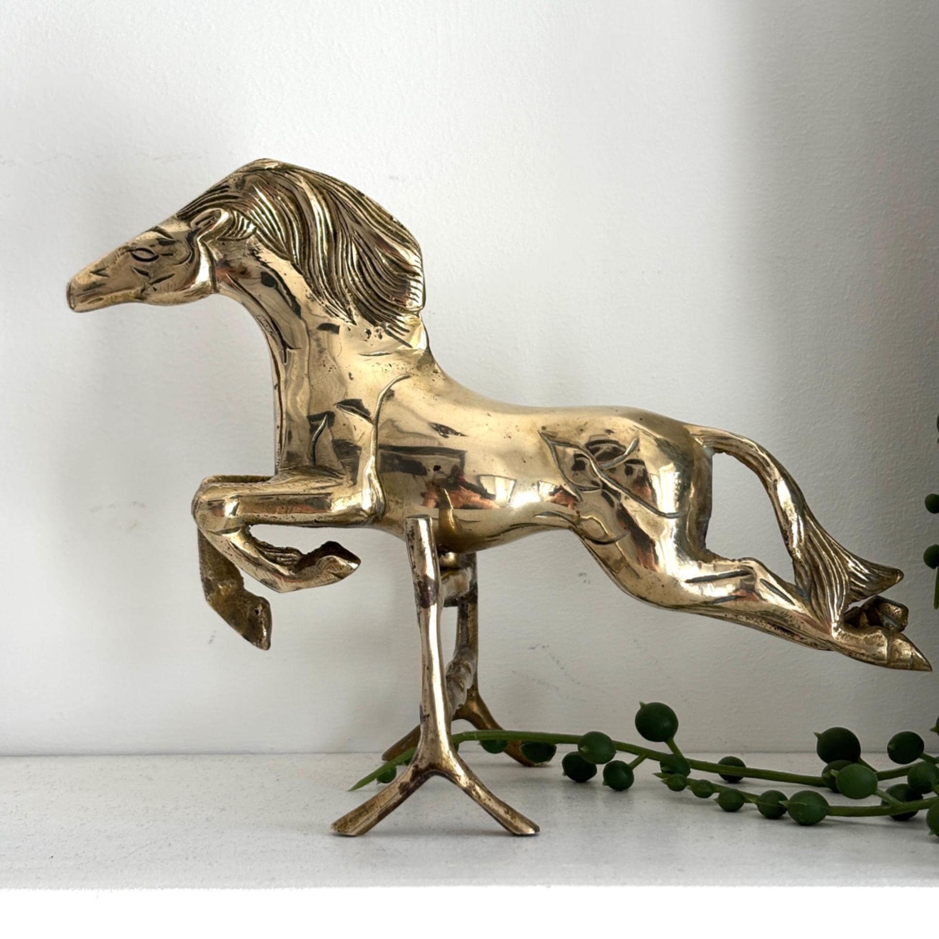 Vintage Brass Horse Figurine: Mid-Century Equestrian Sculpture