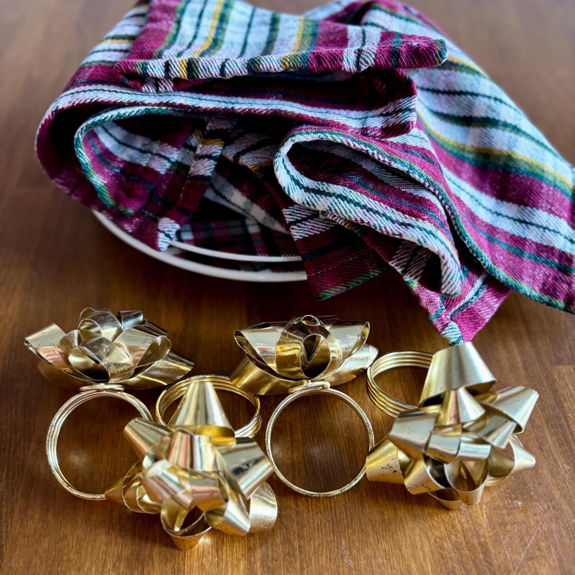 Set of 4 Vintage Gift Bow Napkin Rings | Gold Tone Glam Holiday Table Decor