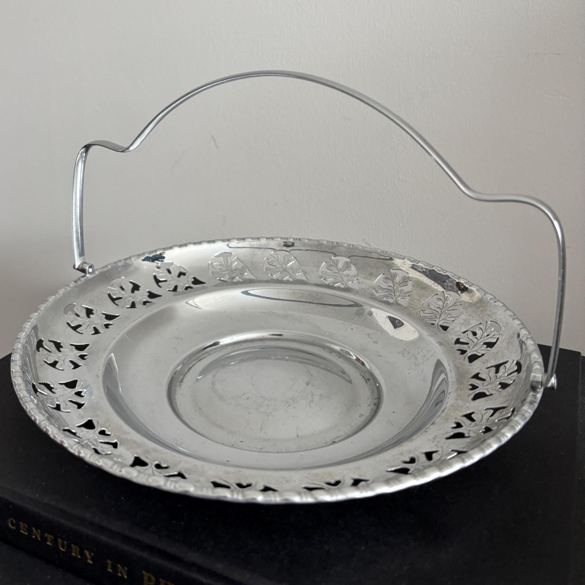 Vintage Silver Plated Pierced Basket: Retro Fruit Bowl Serving Tray