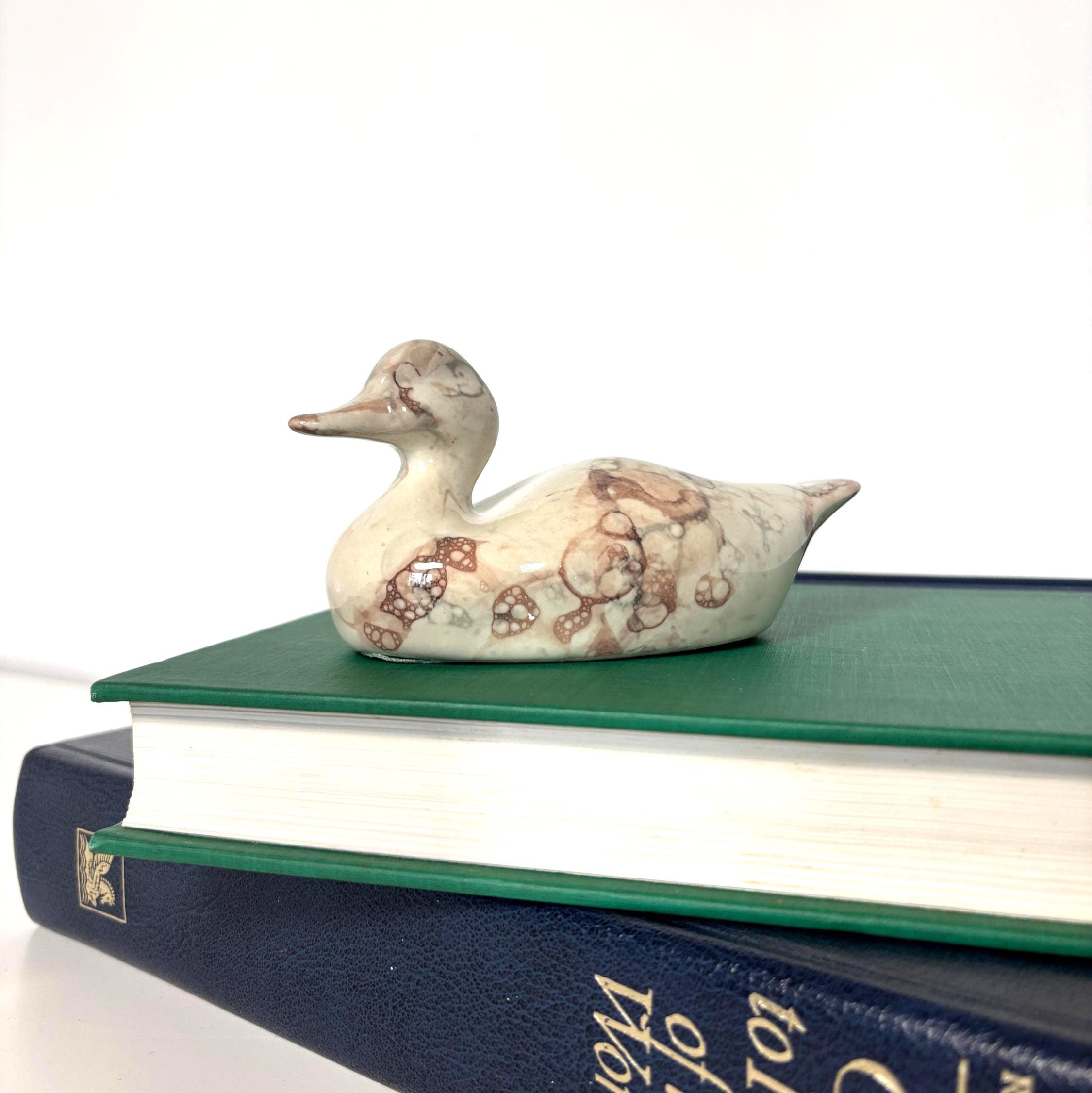 Ceramic Duck Figurine Marble Glaze Baby Duck Sculpture Cottage Decor Shelf Ornament Gift