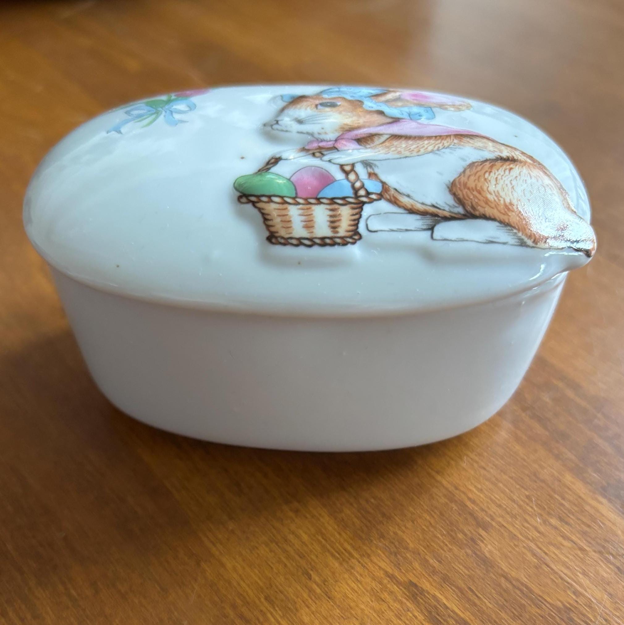 Vintage Bunny Trinket Box Easter Rabbit Ceramic Jewellery Box Seasonal Gift Spring Decor