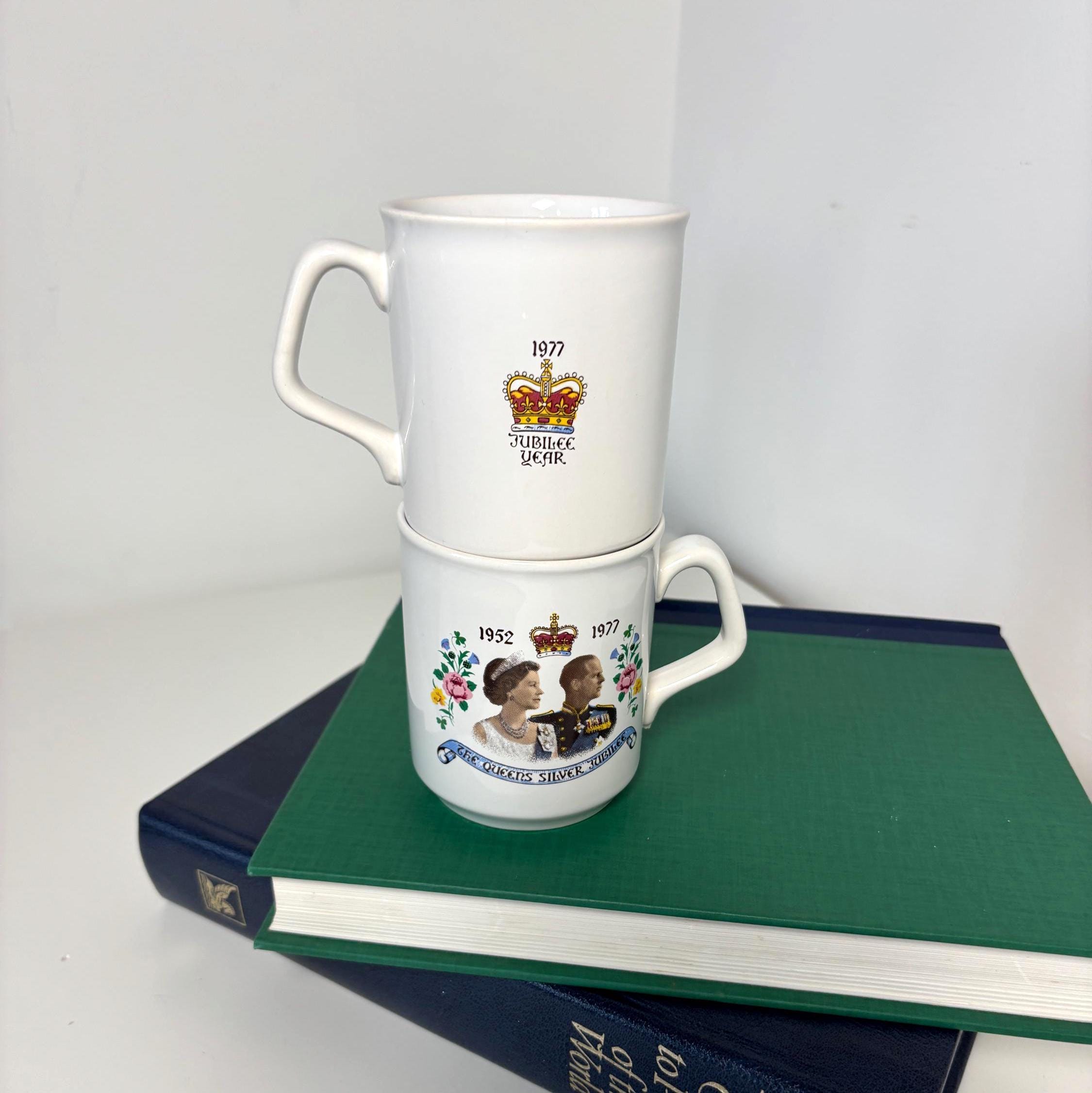 Queen Elizabeth II Silver Jubilee 1977 Mug Pair Tams England Royal Commemorative Cups