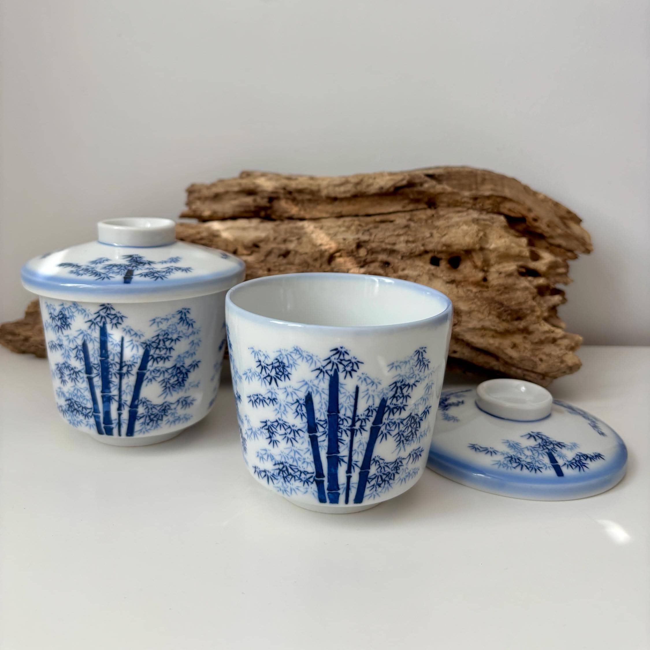 Blue & White Porcelain Tea Cups with Lids: Traditional Gaiwan Style