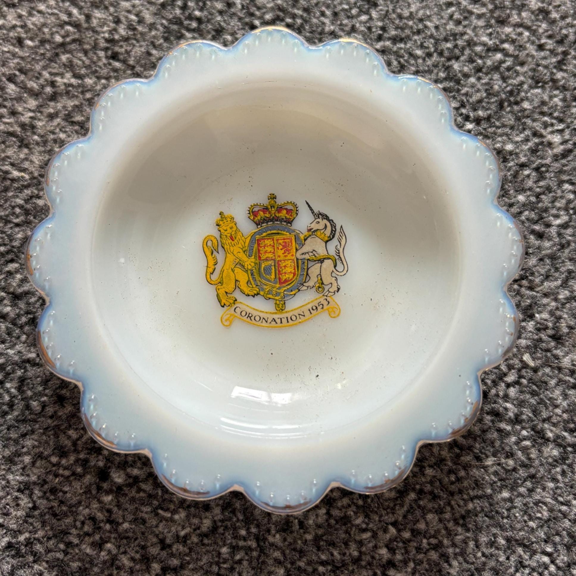 Vintage Milk Glass Pin Dish/Ashtray | Queen Elizabeth || Coronation 1953