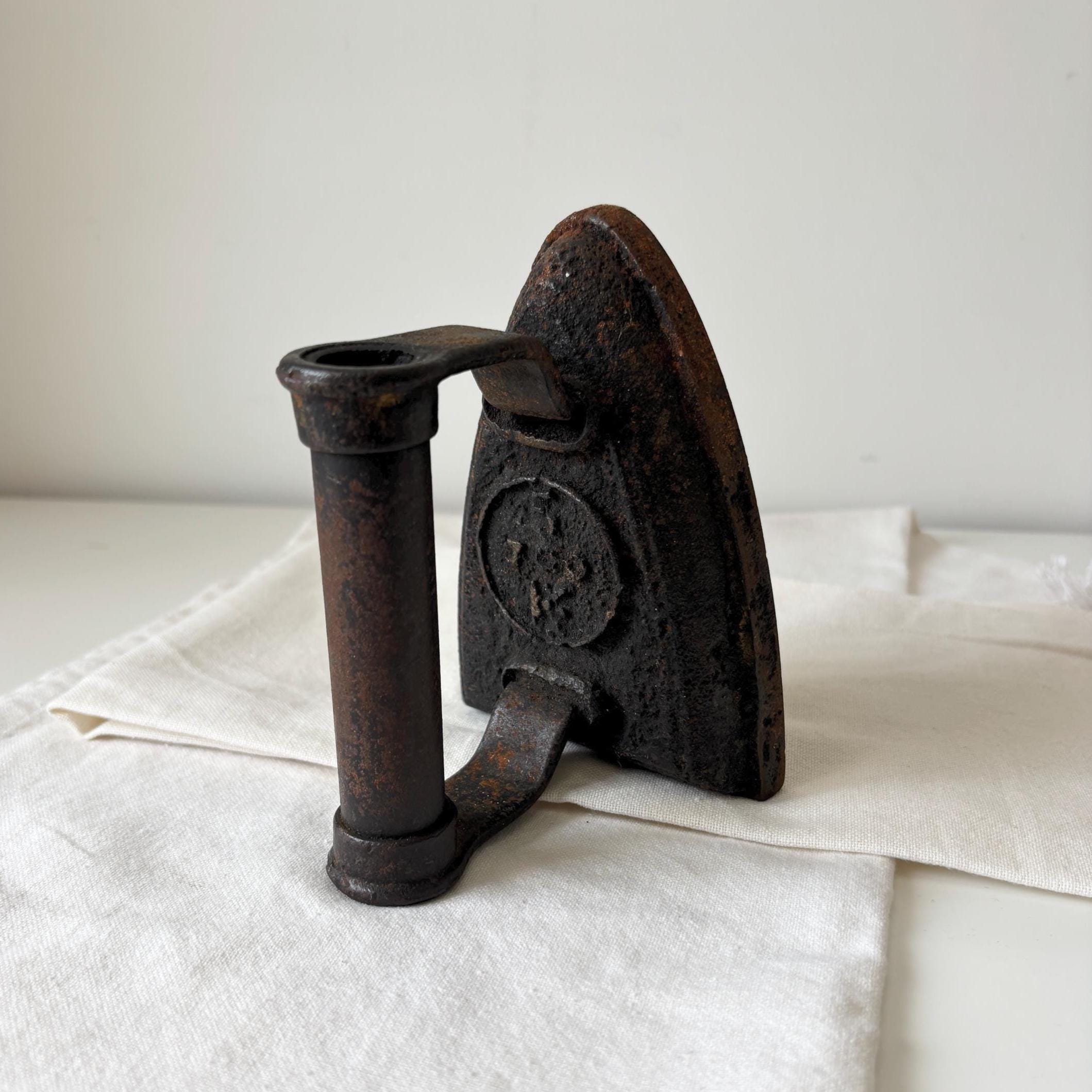 Victorian Kenrick No 5 Cast Iron Sad Iron Primitive Rustic Farmhouse Decor