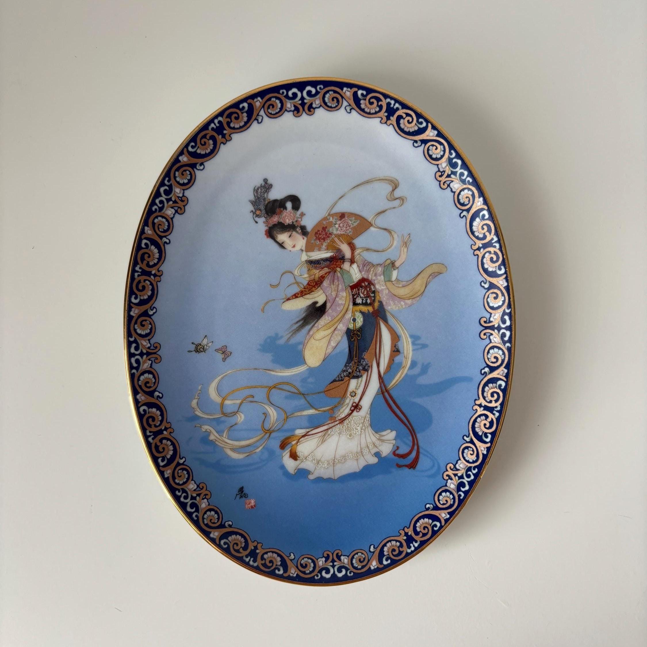 Pair Bradford Exchange Dream of the Red Chamber Porcelain Plates