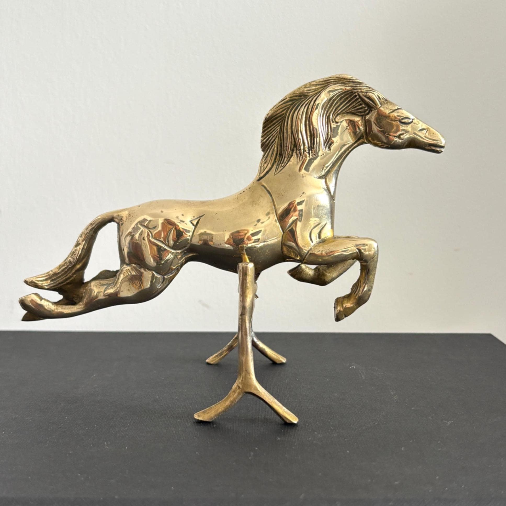 Vintage Brass Horse Figurine: Mid-Century Equestrian Sculpture