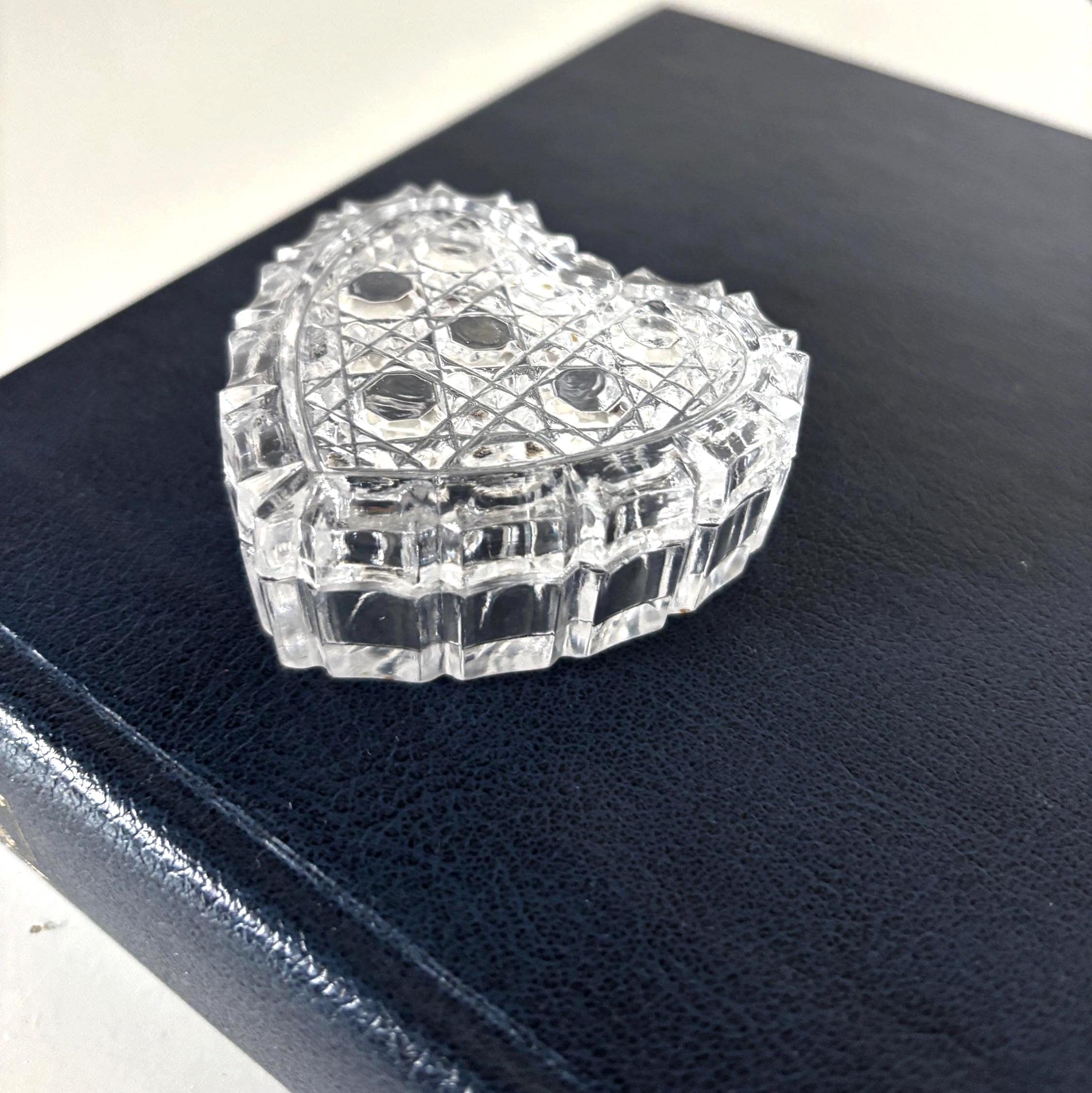 Vintage Heart Shaped Lead Crystal Trinket Box Cut Glass Jewelry Box Ring Holder Gift