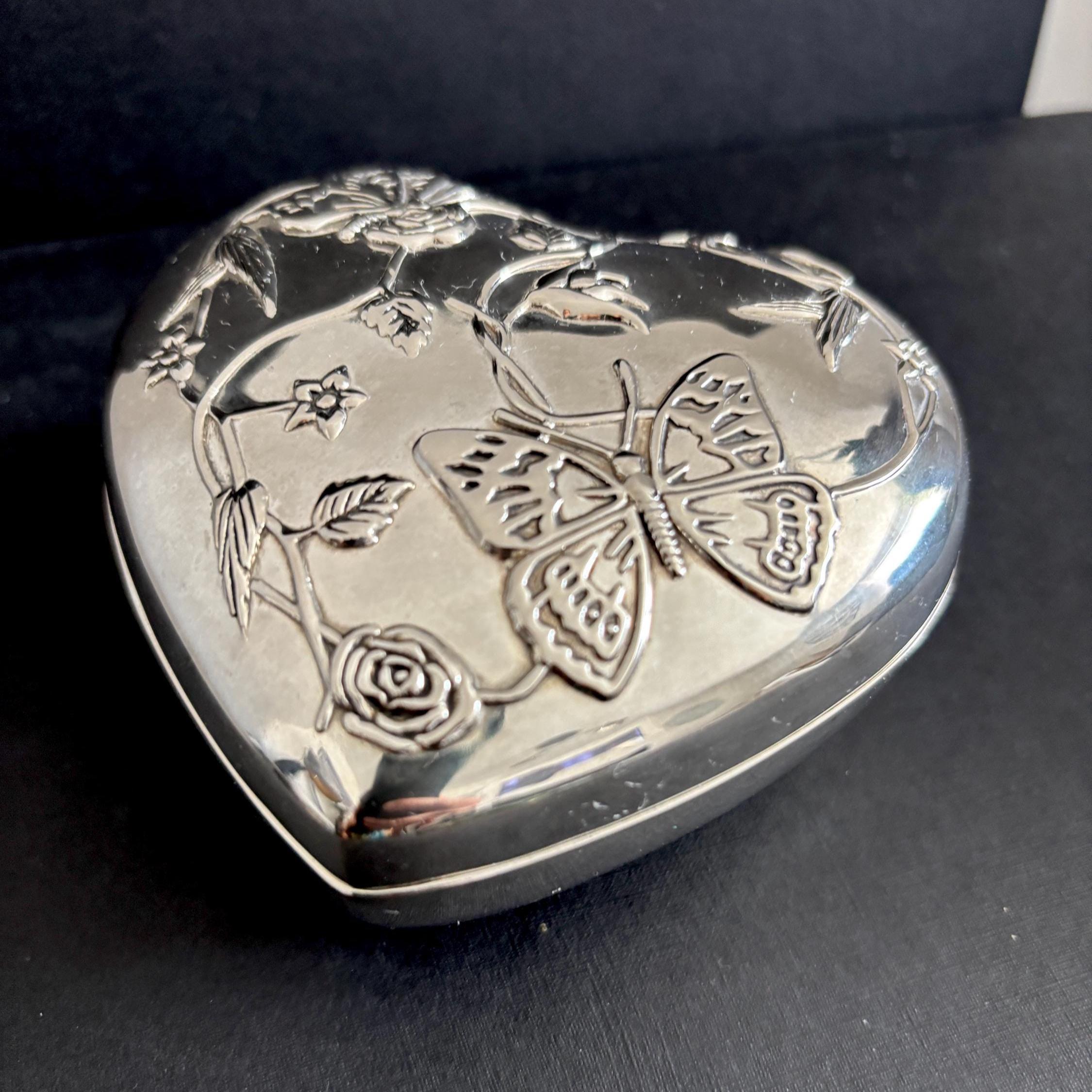 Vintage Heart Shaped Jewelry Box: Embossed Floral Design, Silver Tone Finish
