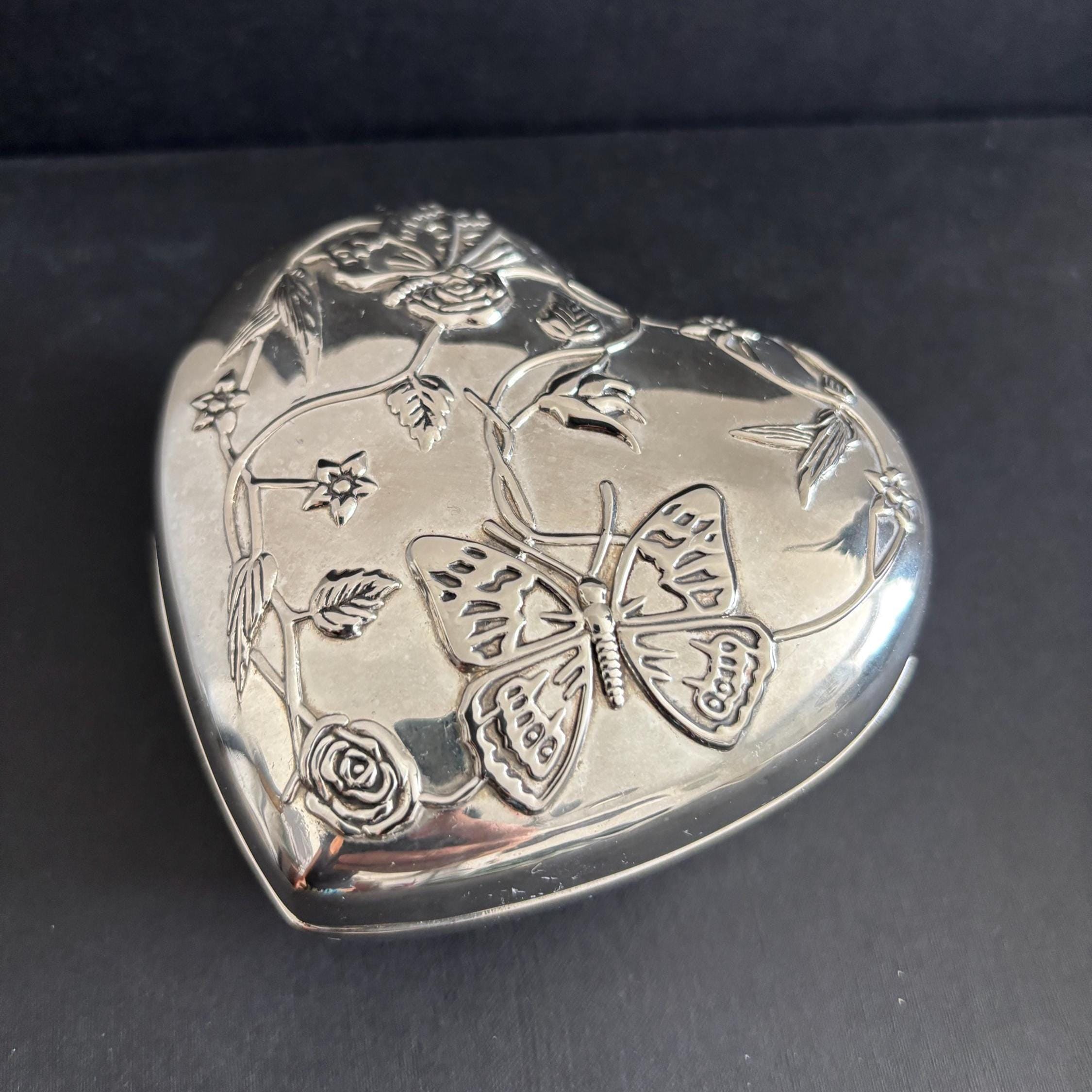 Vintage Heart Shaped Jewelry Box: Embossed Floral Design, Silver Tone Finish